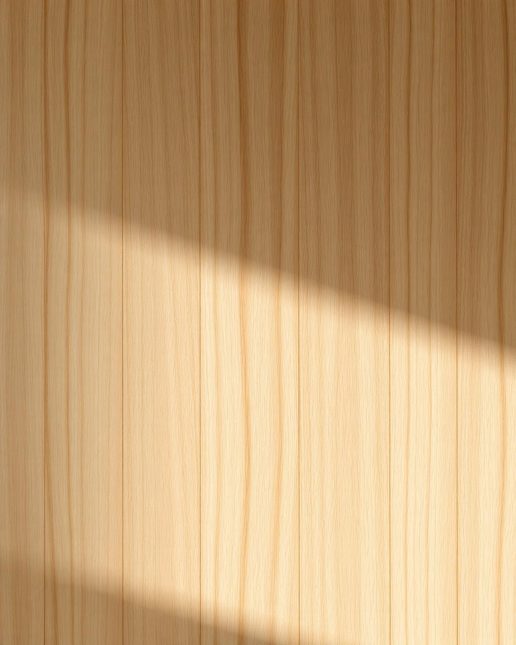 Helles Holz mit warmem Lichtspiel